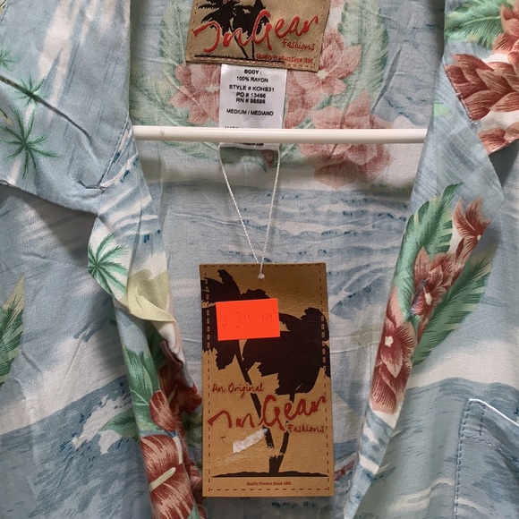 Men’s Beach Shirt - Picture 2 of 4